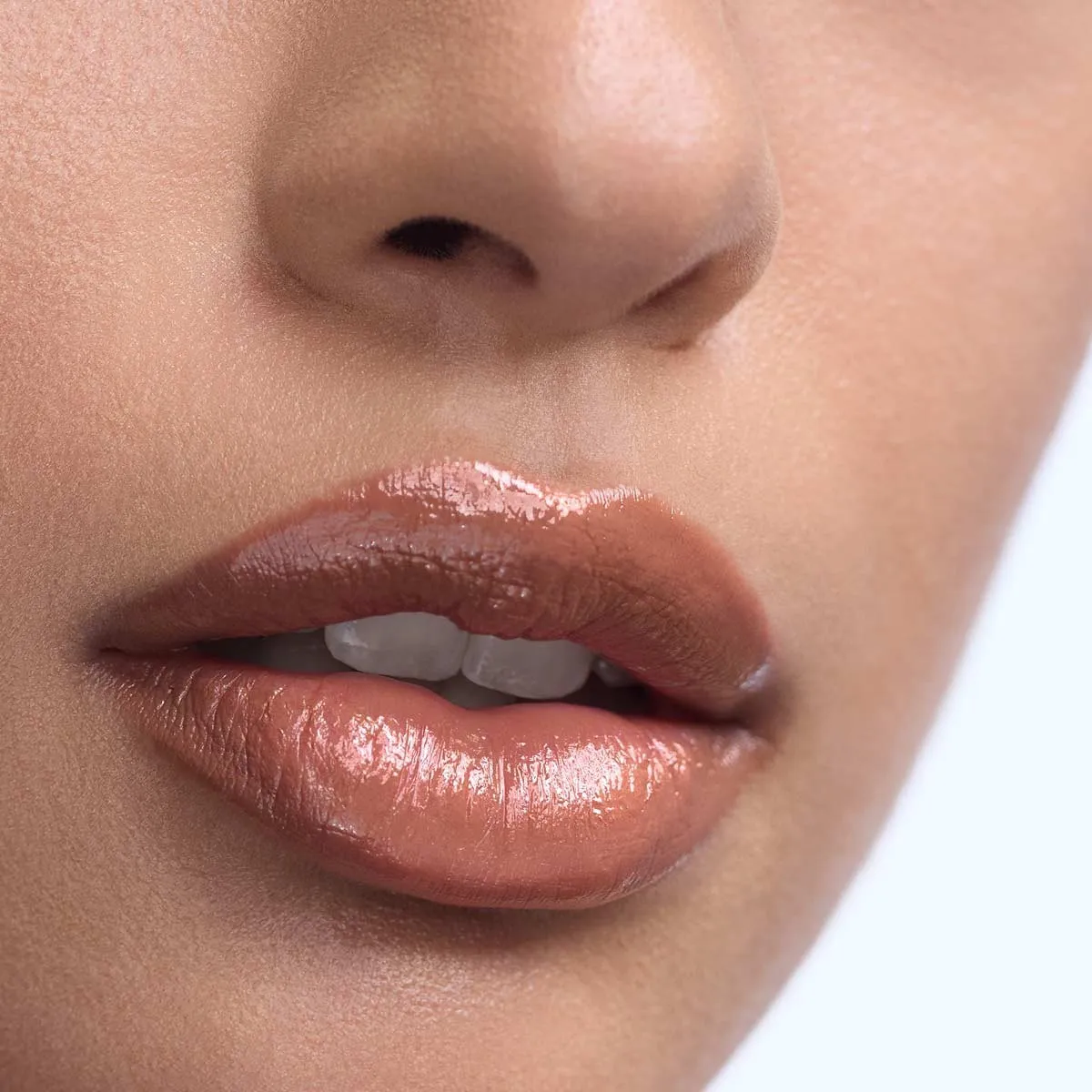 Christian Louboutin Rouge Stiletto Les Nudes – Shine Lipstick – Nude 2N - Beauty - alternate view 2